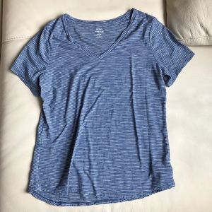 Old Navy Tee, Medium